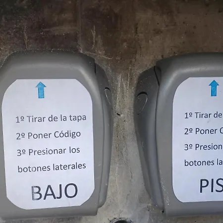Acogedora Casa De Campo- Bajo Con Finca- Neda